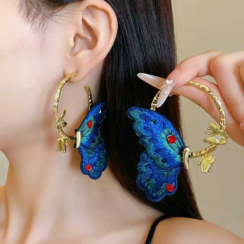 Butterfly Temperament Circular Earrings Design Luxury Jewelry Wholesale Y250704
