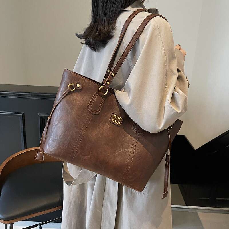 Commuting Tote Autumn Winter New Large Capacity Fashion Single Shoulder Underarm Bag High-end Versatile Handbag for Women