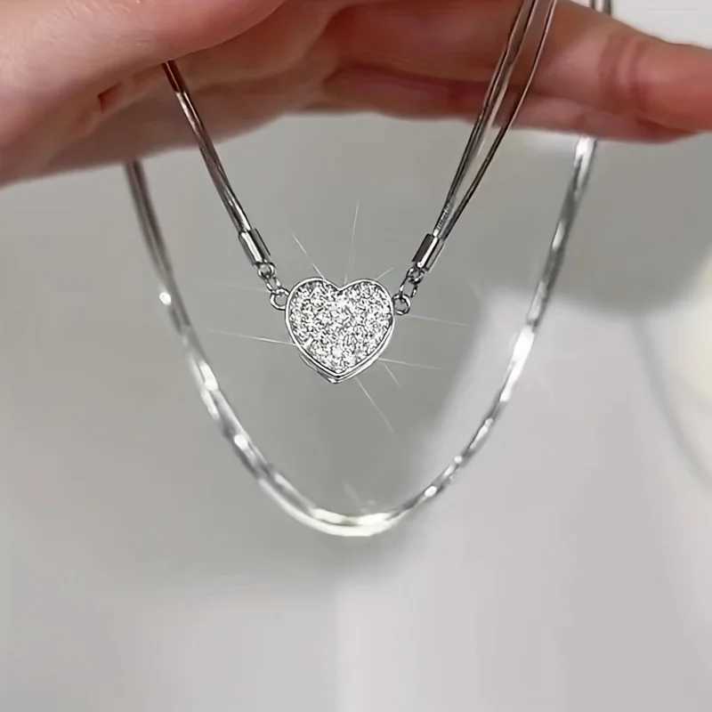 Elegant Heart Shaped Zircon Pendant Necklace Fashion Multilayer Magnetic Clasp Clavicle Chain for Women New Party Gift Jewelry Y250704