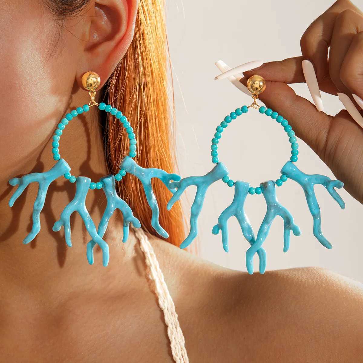 Fashion Red Coral Earrings for Women Elegant Imitation Pearls Starfish Earrings Bohemia Summer Beach Jewelry Accessory Y250704