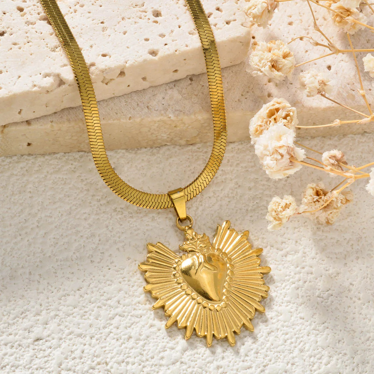 Romantic Heart Around The Fins Pendant Necklaces Woman Trend Vintage Heart Drop Earrings For Women Jewelry Gift For Birthday 250701