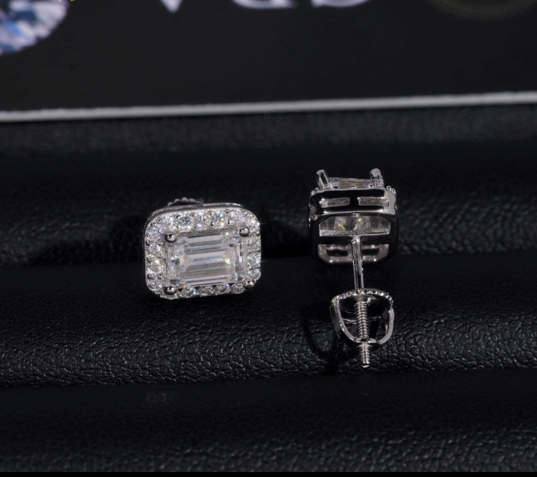 New Arrival Hip Hop Design Iced Out Emerald Cut Moissanite Stud Earrings Men Fine Sterling Silver Earrings Jewelry