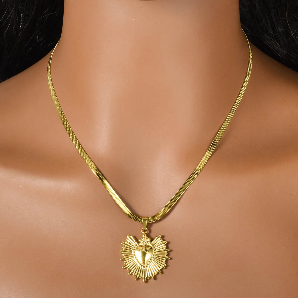 Romantic Heart Around The Fins Pendant Necklaces Woman Trend Vintage Heart Drop Earrings For Women Jewelry Gift For Birthday 250701