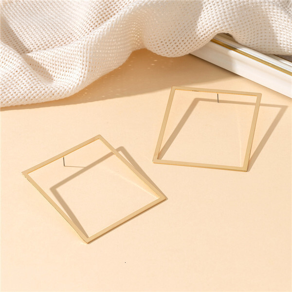1 Pair Square Hollow Earrings Simple Elegant Line Alloy Material Exaggerated Fashionable Daily