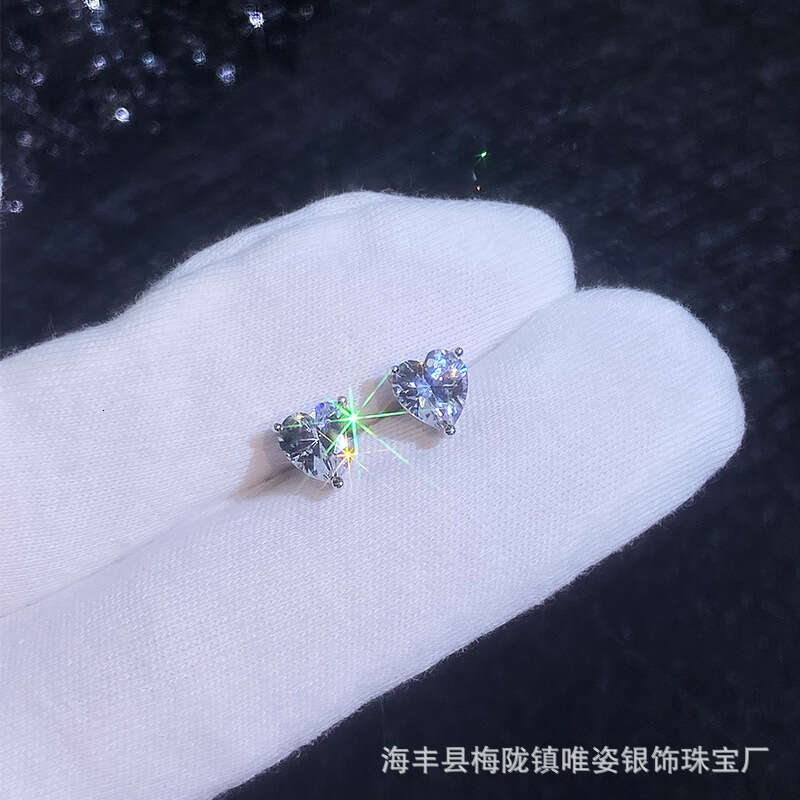 S925ier Heart-S925haped MoiS925S925anite S925imple EarringS925 Women, Plated with PT950 Gold, Gift for Girlfriend or BeS925t Friend 10b