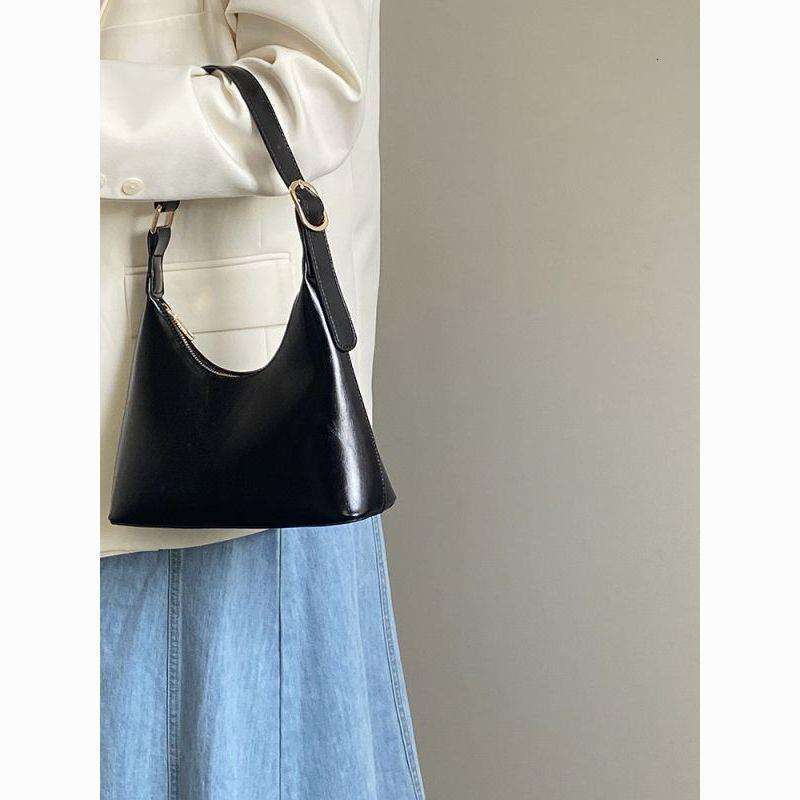 Black High-Quality Texture Underarm 2025 New Korean Ins Niche Design Versatile Shoulder Bag Handbag for Women