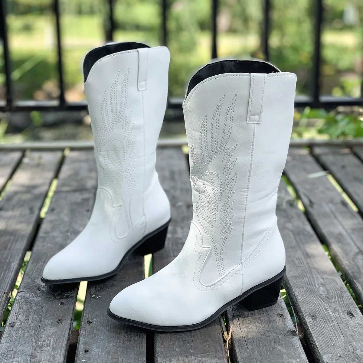 Fashion Slip on Shoes Ladies Elegant Thick Sole Long Knight Boots Cowboy Boots Goth Cowboy Boots for Women Z250704