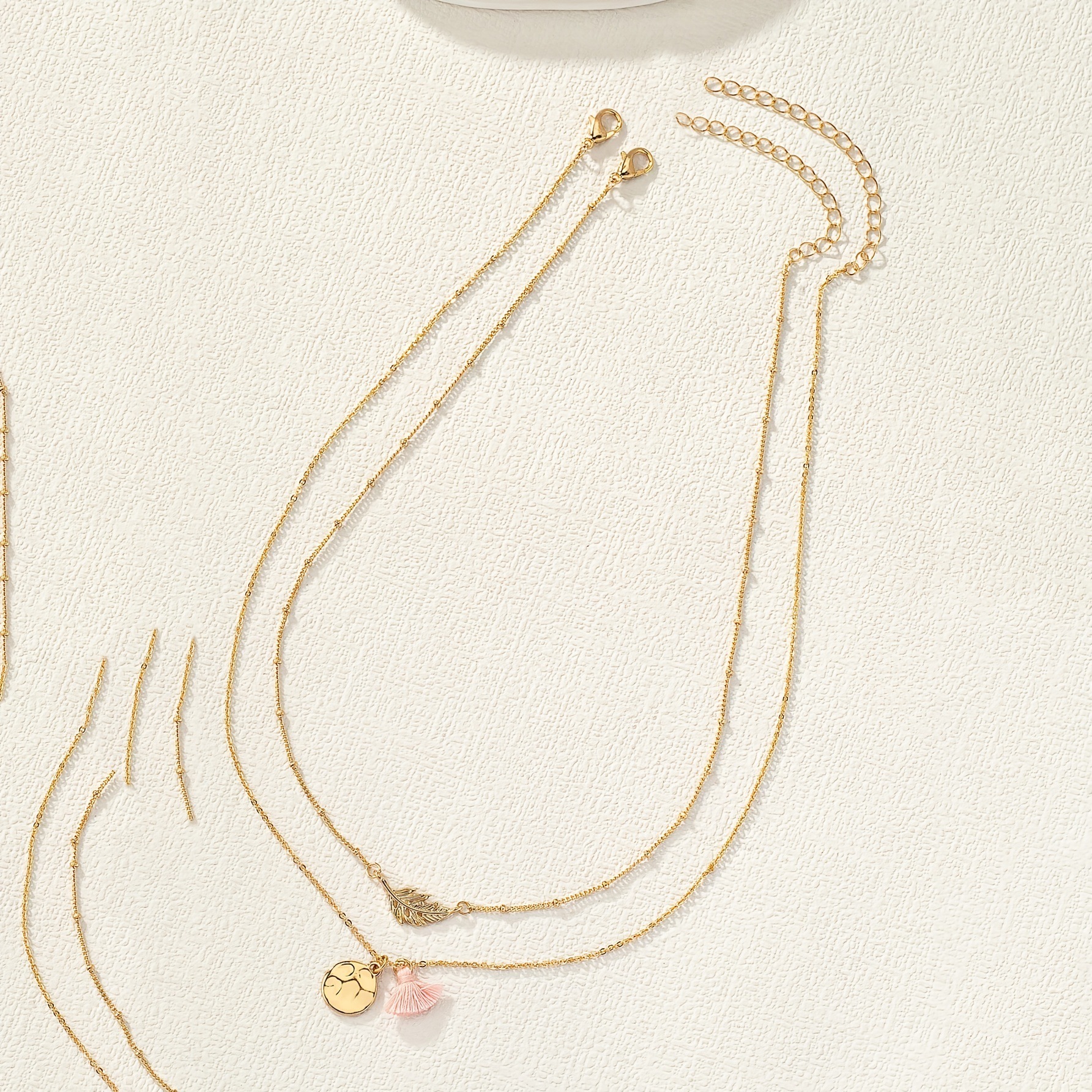 1 Set Of 2 Gold Yellow Metal Chains With Water Drop Pattern, Hollow Leaf Pink Tassel Pendant Necklace, Sweet Style