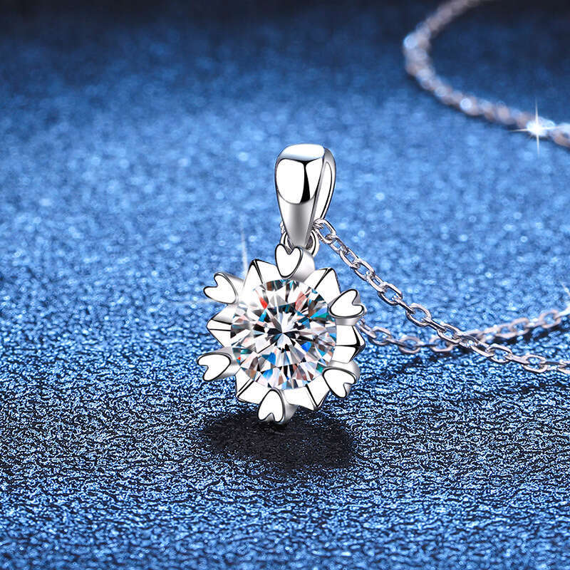 S925 Pure S925ier ClaS925S925ic S925nowflake Pendant S925imple FaS925hion D Color 1 caratS925 MoiS925S925anite Necklace 2d5