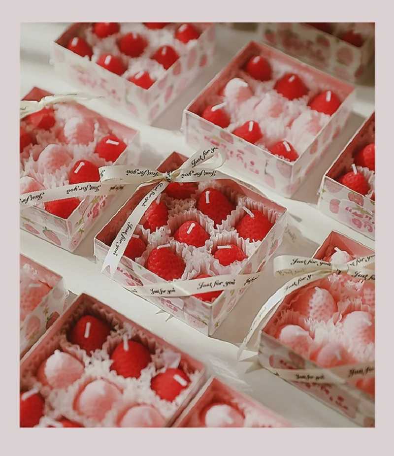 4/6/9PCS Strawberry Shaped Scented Candles Gift Box Handmade Realistic Fruit Scented Aromatherapy Mini Candles Home Decor Gifts W250704