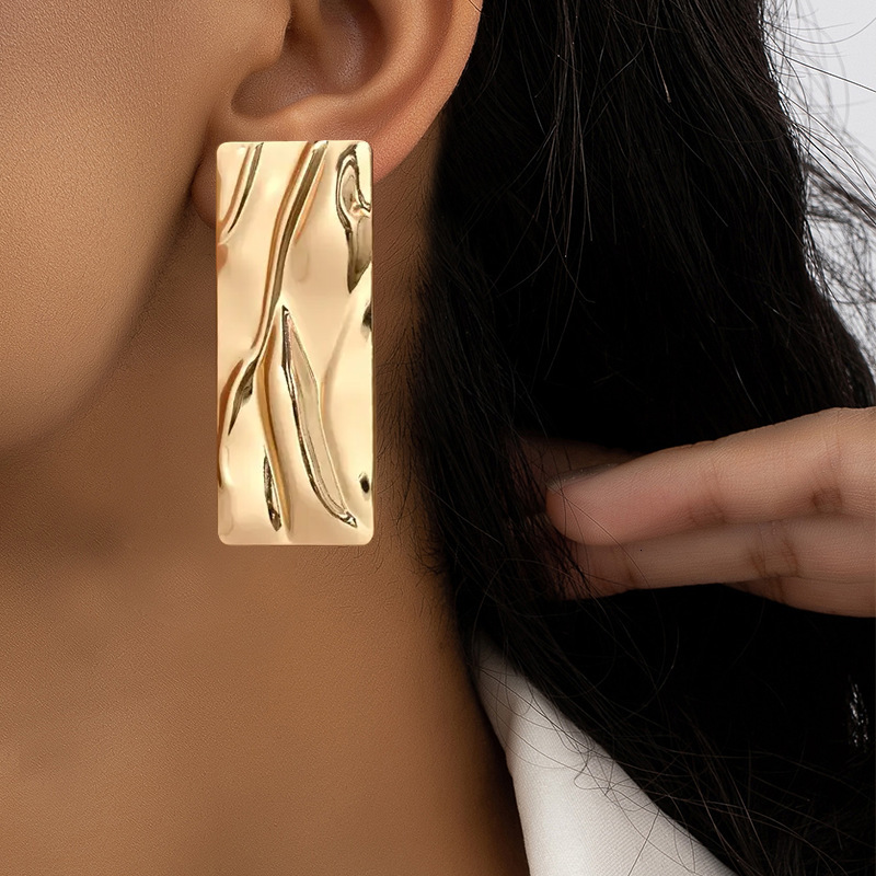 Steel Needle Pleated Rectangular Earrings Exaggerated Personality Fashion Studs Niche Design Sense Temperament Ear Jewelry