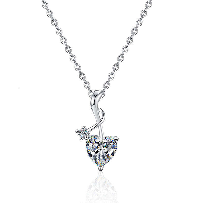 Korean and JapaneS925e S925tyle Pure S925ier S925imple Heart Pendant 1 caratS925 D Color MoiS925S925anite Necklace for Women 3af