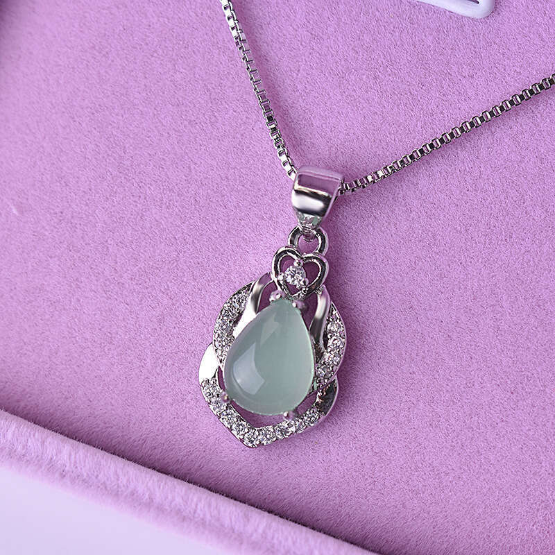 Jade for Women Light Green Chrysoprase Pendant Water Drop Pear Shape New Sier Plated Necklace Full Dia Zirconia Clavicle Chain 234