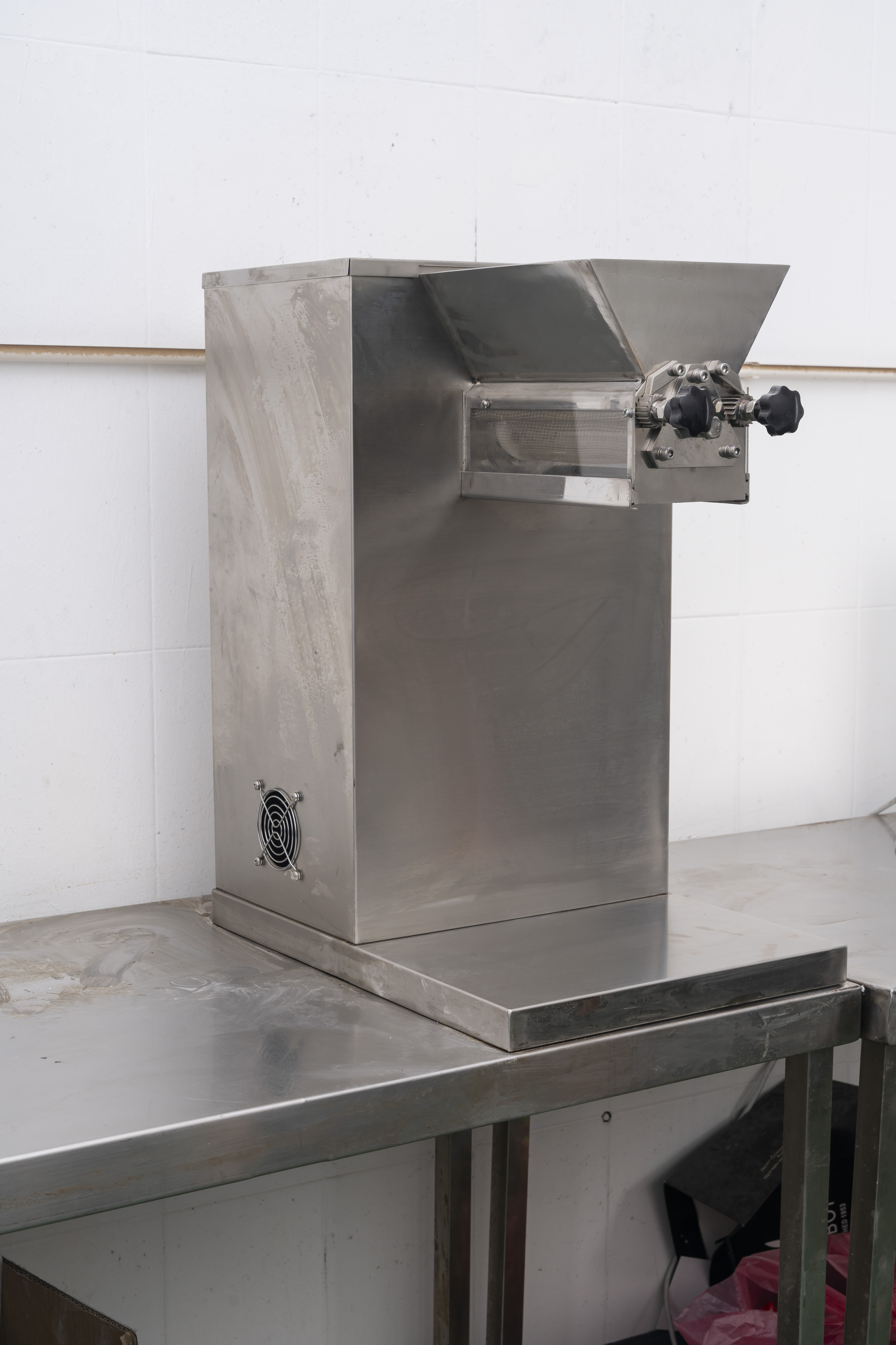 Swing Granulator/ Oscillating Granulator for Baby Food Granule Making/ Granulated Drink