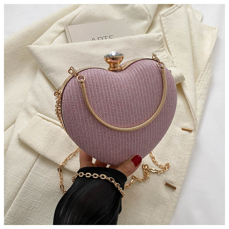 Designer's New Dinner Bag, High-end Cute Heart-shaped Small Bag, Women's Multifunctional Chain Handbag, Slanted Shoulder, Fashionable Trend,