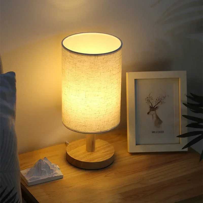 Retro Style LED Table Lamps Simple Style Decoration Table Lamps Dimmable USB Plug Fabric Lamp Shade Bedsides Bedroom Night LightXJ250703
