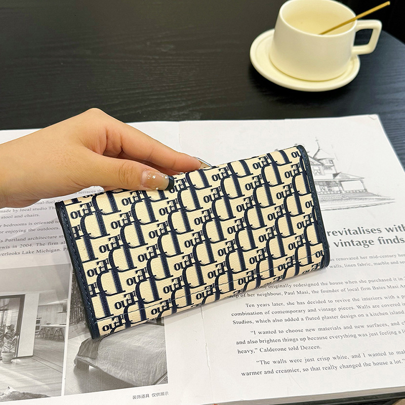 Free Shipping Designer Bag Exclusive Women's Long High-end Wallet Fashion Versatile Classic Internet Celebrity Short Wallet Multi-card Slot Card 