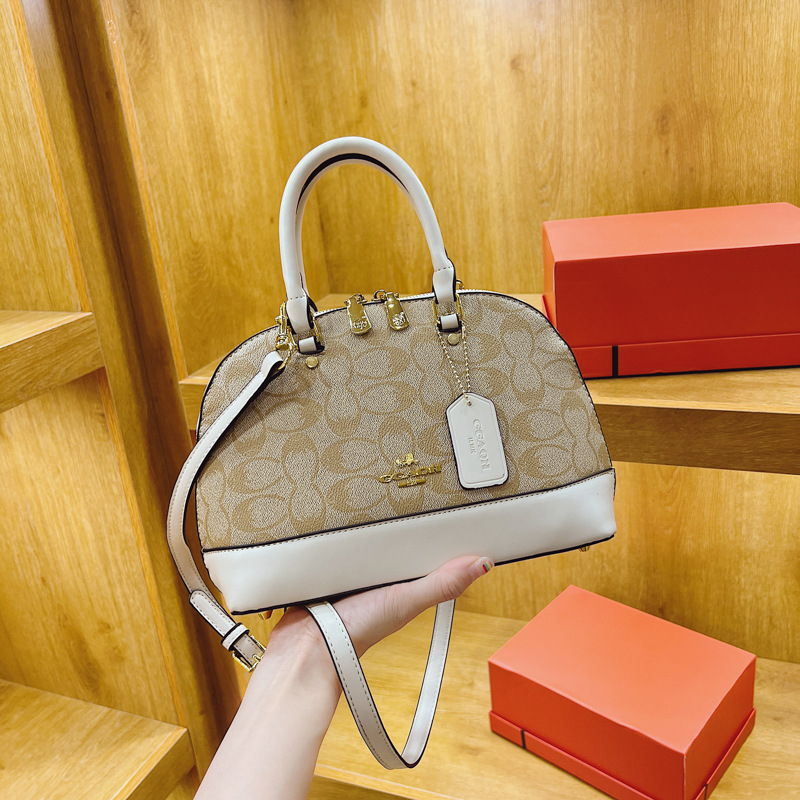 new free shipping designer Cross Body for woman fashion Casual tote handbag vintage outdoor classic shoulder bag