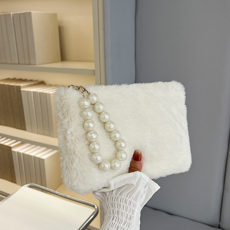 Free Shipping Designer Bag Niche Design Furry Bag For Women 2025 Autumn Winter New Fashion Pearl Small Square Bag High-end Clutch Wholesale