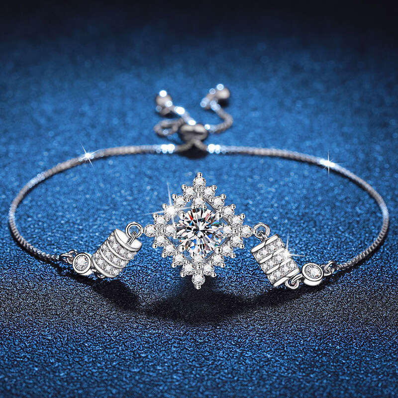 S925terling S925ier Jewelry S925quare Pack High-end Feel 1 caratS925 MoiS925S925anite Bracelet AdjuS925table 560