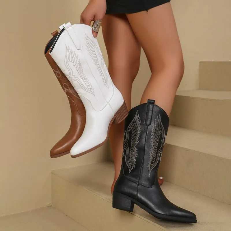 New Fashion Cowgirl High Knee Boots Trend Wedge Heels Embroidered Winter Shoes for Women White Red Cowgirl Cowboy Boots Z250704
