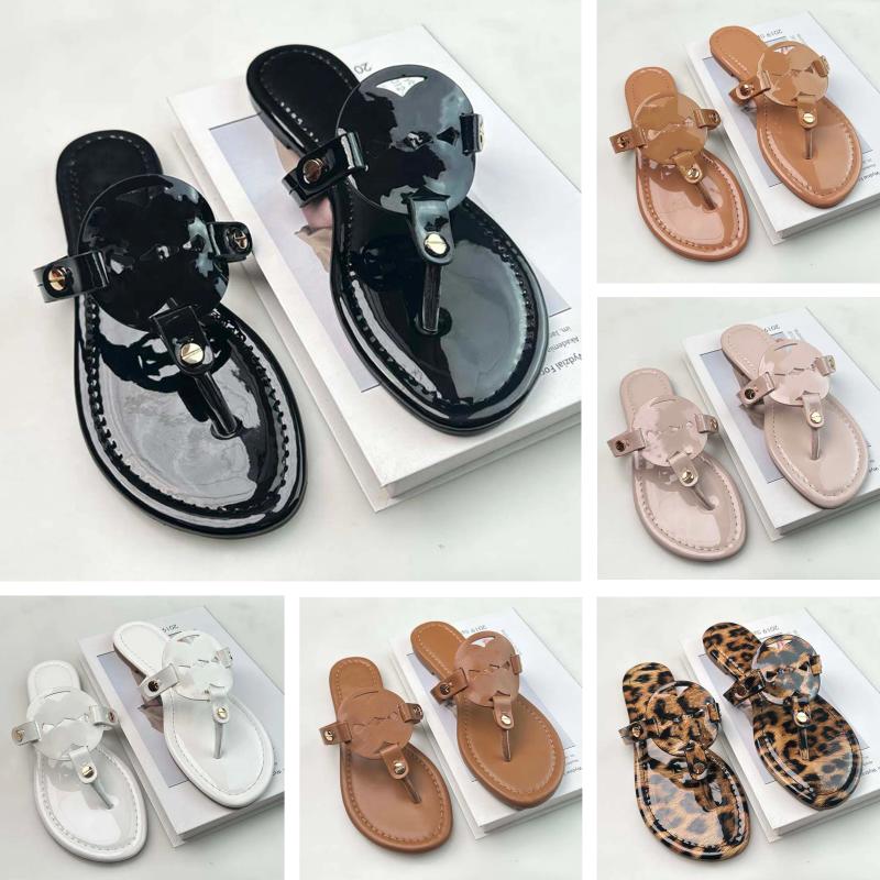 Sandals Designer Slides Womens And Fashionable Summer Herringbone Flat Bottom Beach Shoes Toe Slippers 35-43