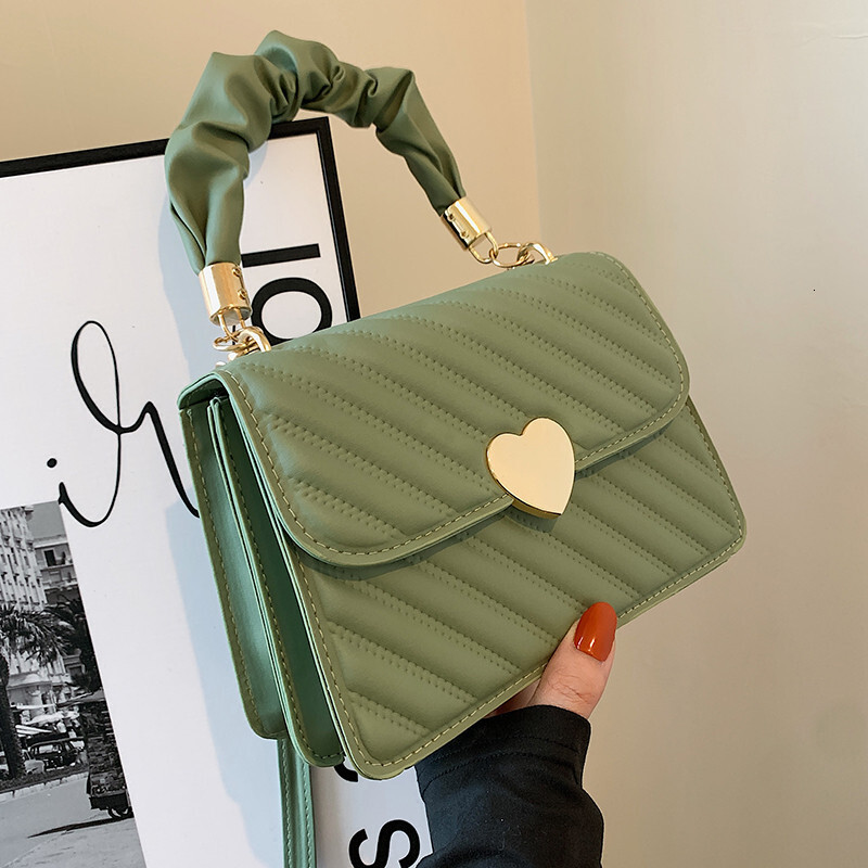 Designer Women's Handbag 2025 New Fashion European And American Retro Heart-shaped Pleated Handbag Heart-shaped Fashion Embossed Crossbody Bag Fr