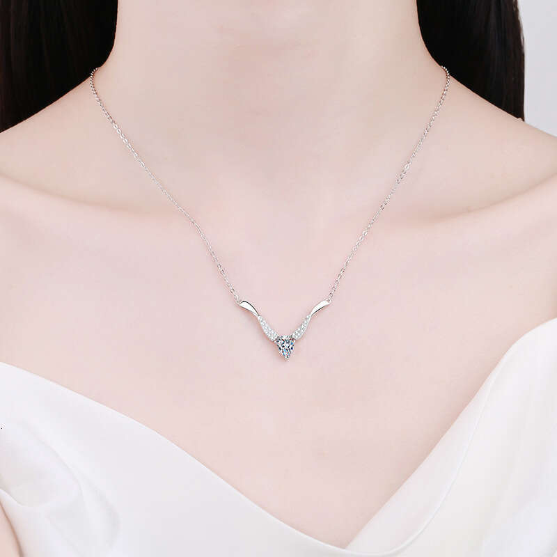 S925 Pure S925ier for Women S925imple MobiuS925 D Color 80 PointS925 Water Drop Pendant MoiS925S925anite Necklace 5d3