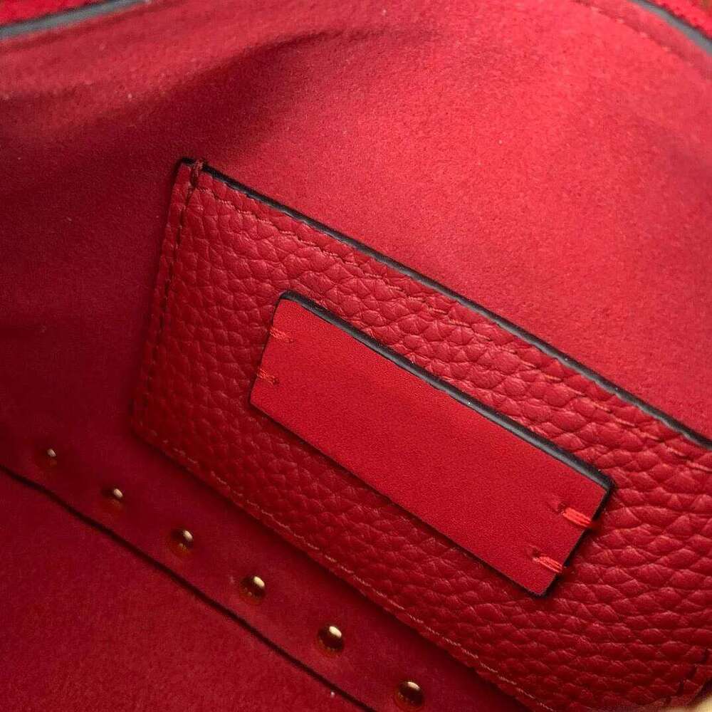 Women's Shoulder Diagonal Cross Bag Handbag Rivet Decoration Genuine Eather Material New High-Quality Fashionable