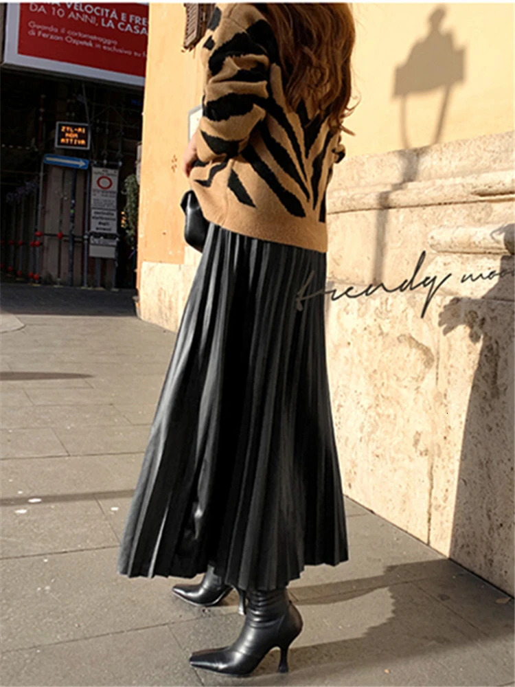 Black PU-leather Pleated Skirt Women High Waist Fashionable All-match A-Line mi-long Skirt Female 250703