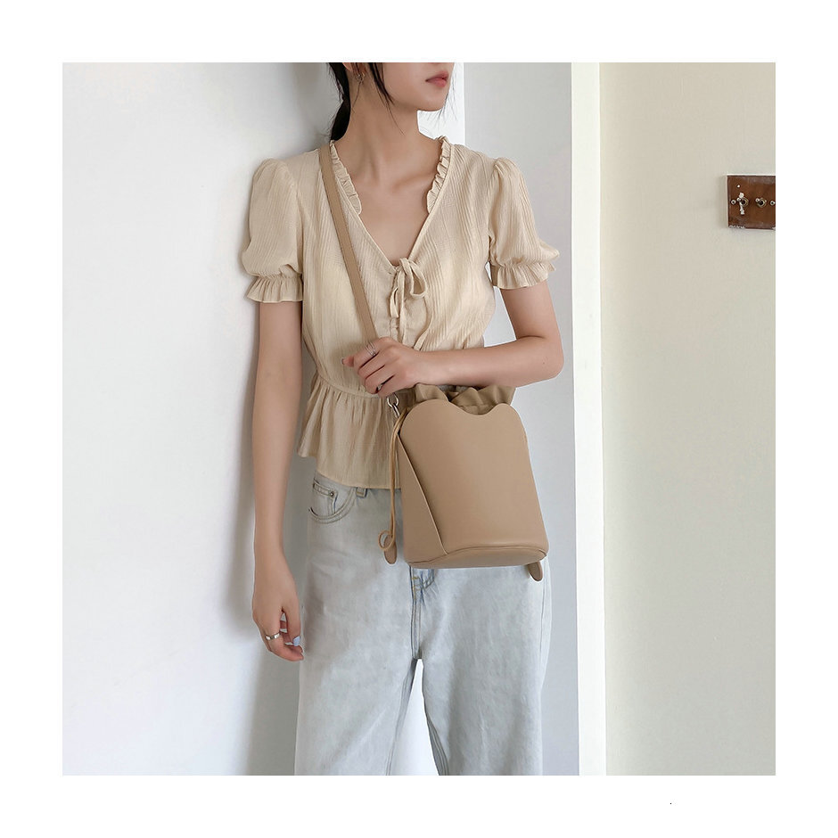 2025 Designer Women's New Fairy Bucket Bag Fashion Internet Celebrity Same Style Single Shoulder Crossbody Bag Women's Bag