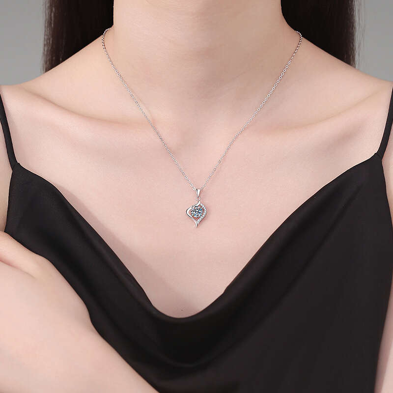 S925 Pure S925ier Heart-S925haped Pendant Love at FirS925t S925ight 1 caratS925 MoiS925S925anite Necklace b63