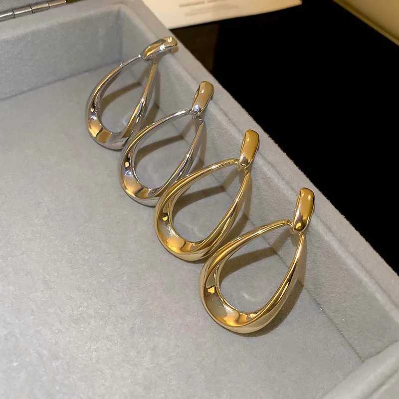 Fashion Hollow Water Drop Earrings for Women ic Simple Metal Geometric Smooth Personty Drop Earrings Jewelry Party Gifts Y250704