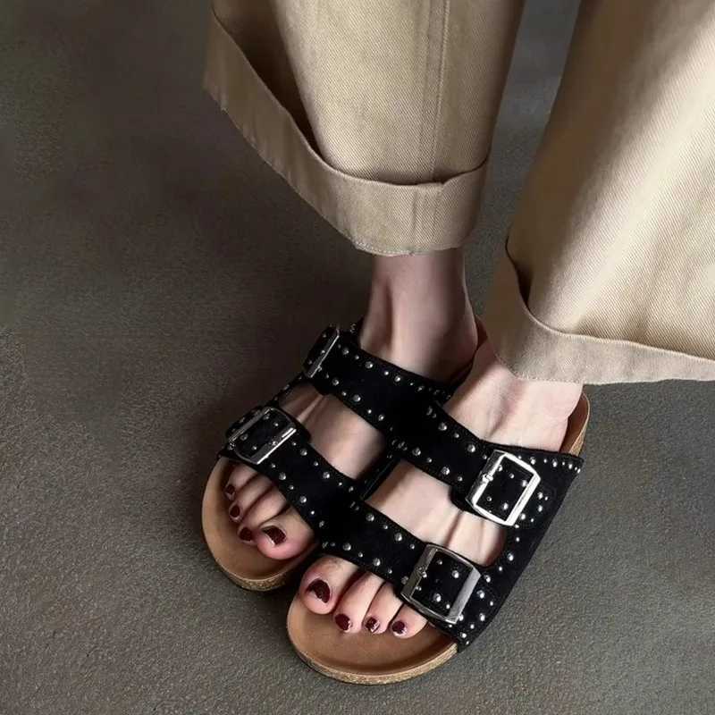 Retro Platform Slippers for Womens Outdoor Wear Summer New Round Toe Open Toe Studded One-Strap Buckle Flat Shoes W250704