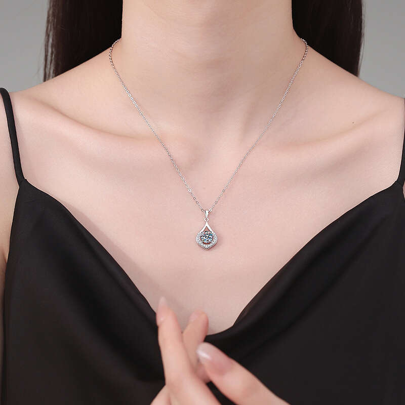S925 Pure S925ier Pendant Light Korean VerS925ion Water Drop 1 caratS925 D Color MoiS925S925anite Necklace a97
