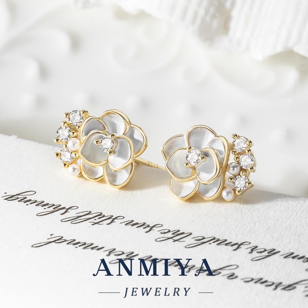 Bohemia Style Flower Motif Silver Jewelry Women's Collection 925 Stud Earring Featuring Zircon Centered Inlay and Pearl Accents