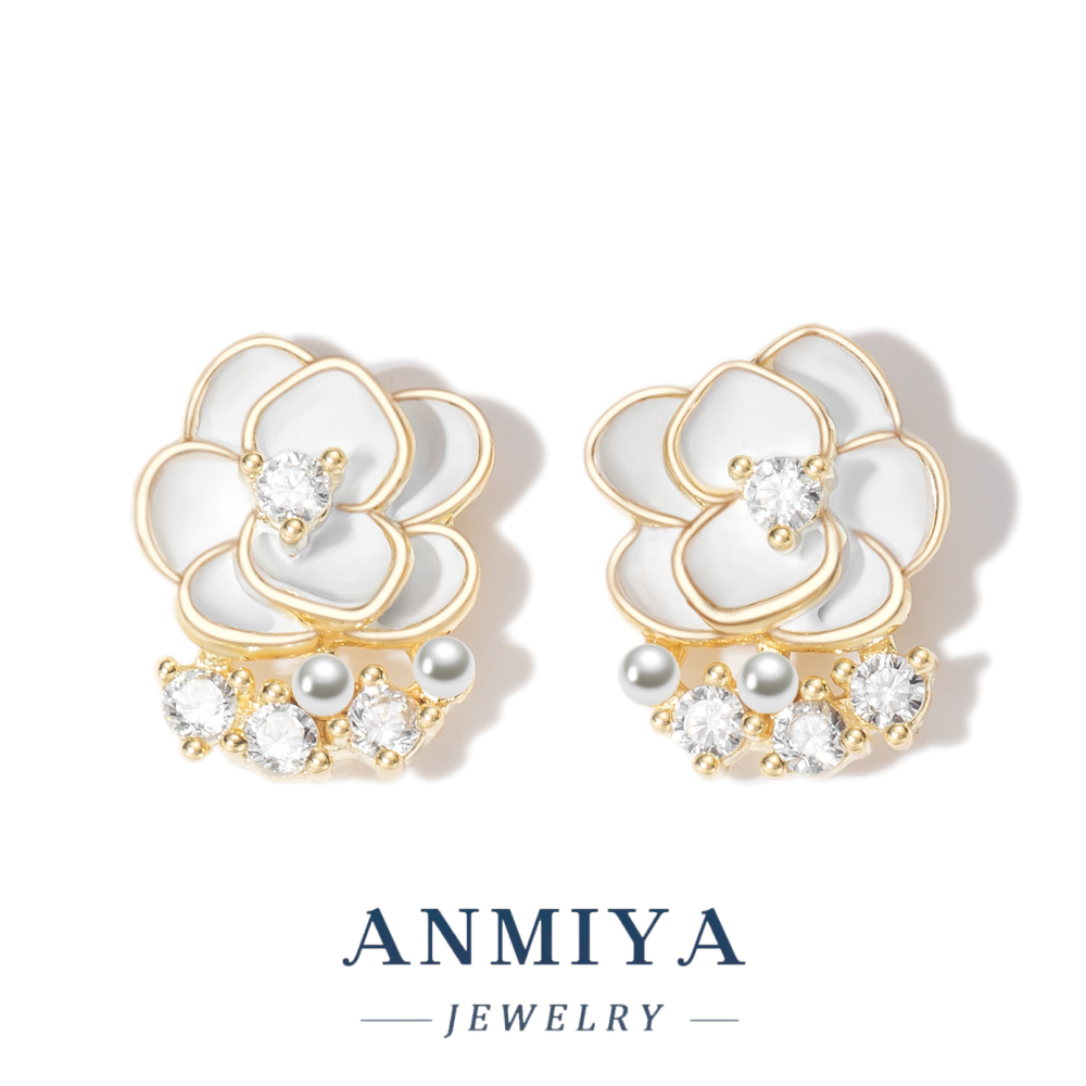 Bohemia Style Flower Motif Silver Jewelry Women's Collection 925 Stud Earring Featuring Zircon Centered Inlay and Pearl Accents