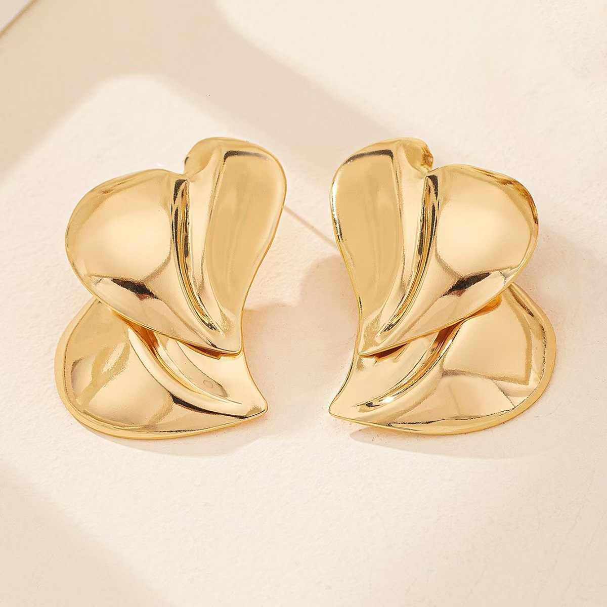 Unique Geometric Double Heart Metal Stud Trendy Ear Jewelry Ins Cold Style Women's Earrings