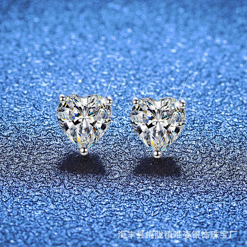 S925ier Heart-S925haped MoiS925S925anite S925imple EarringS925 Women, Plated with PT950 Gold, Gift for Girlfriend or BeS925t Friend 10b