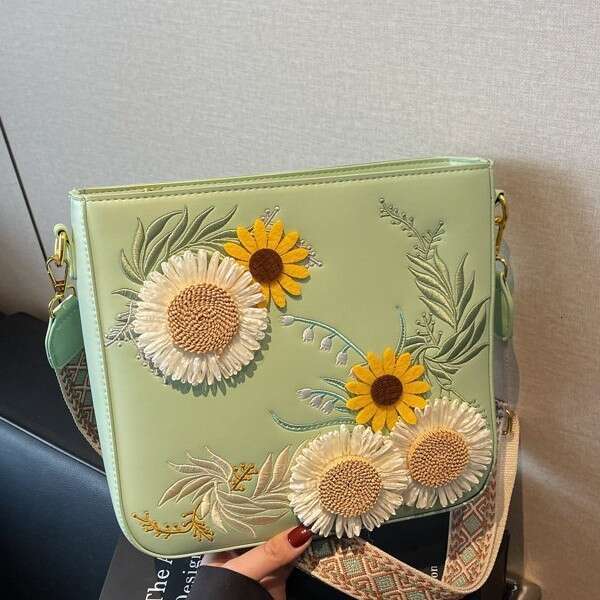 American Country Style Women's Single Shoulder Crossbody Bag Spring Summer New Fashion Versatile Sweet Cute Large Capacity Commuter