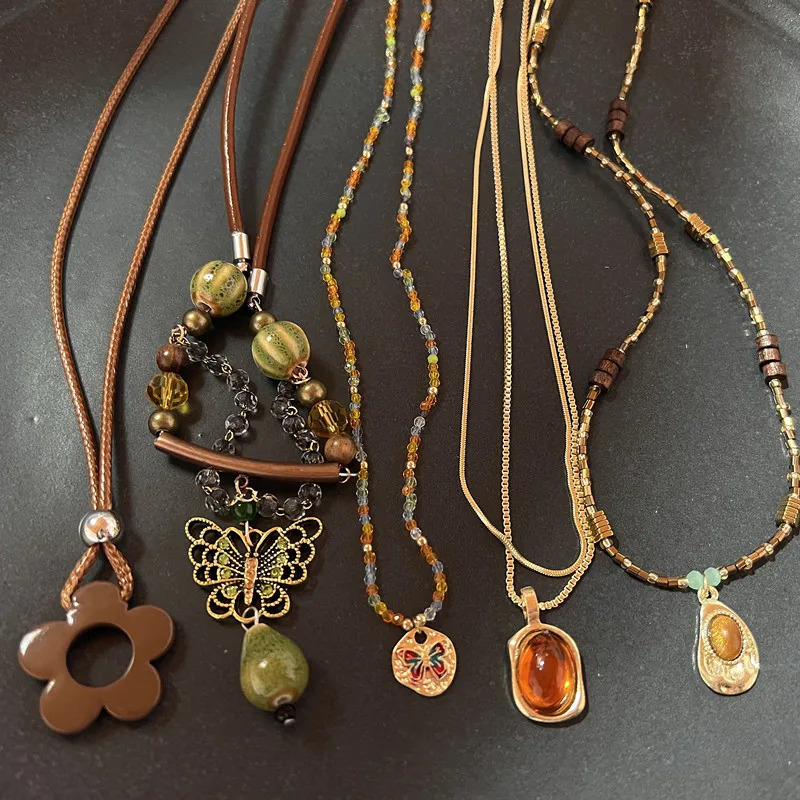 Vintage Brown Natural Stone Pendant Necklace for Women Fashion Geometric Long Leather Rope Necklace Sweater Chain Jewelry Gifts 250701