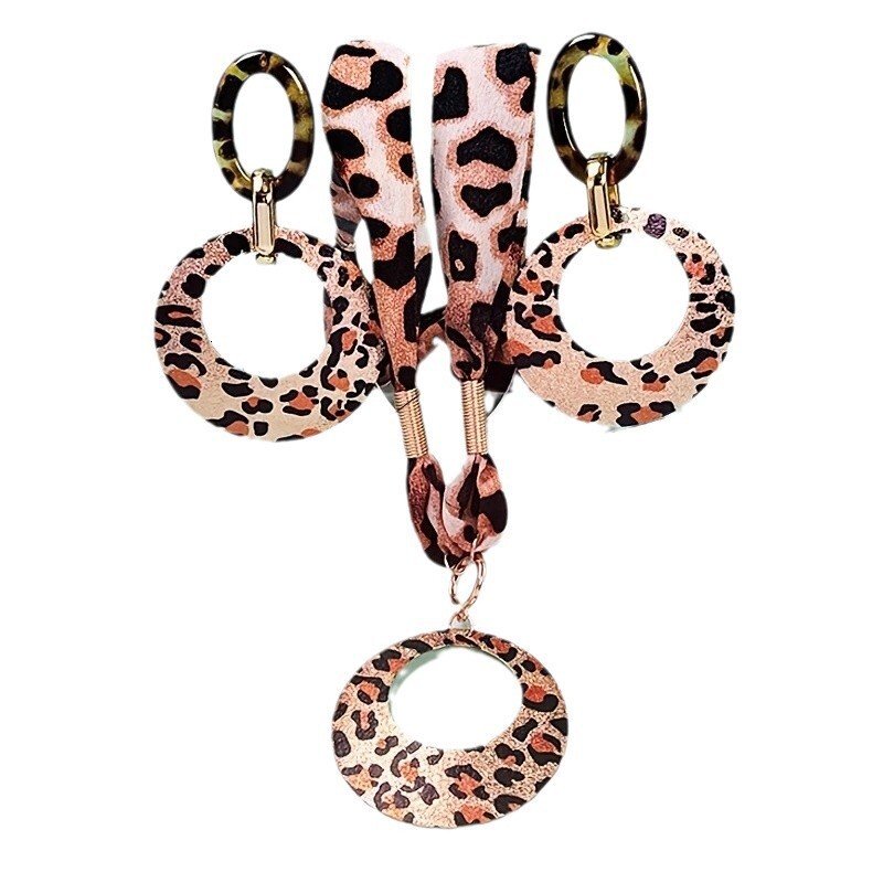 New Leopard Print Earrings Pendant Necklace Set Elegant Exaggerated Style