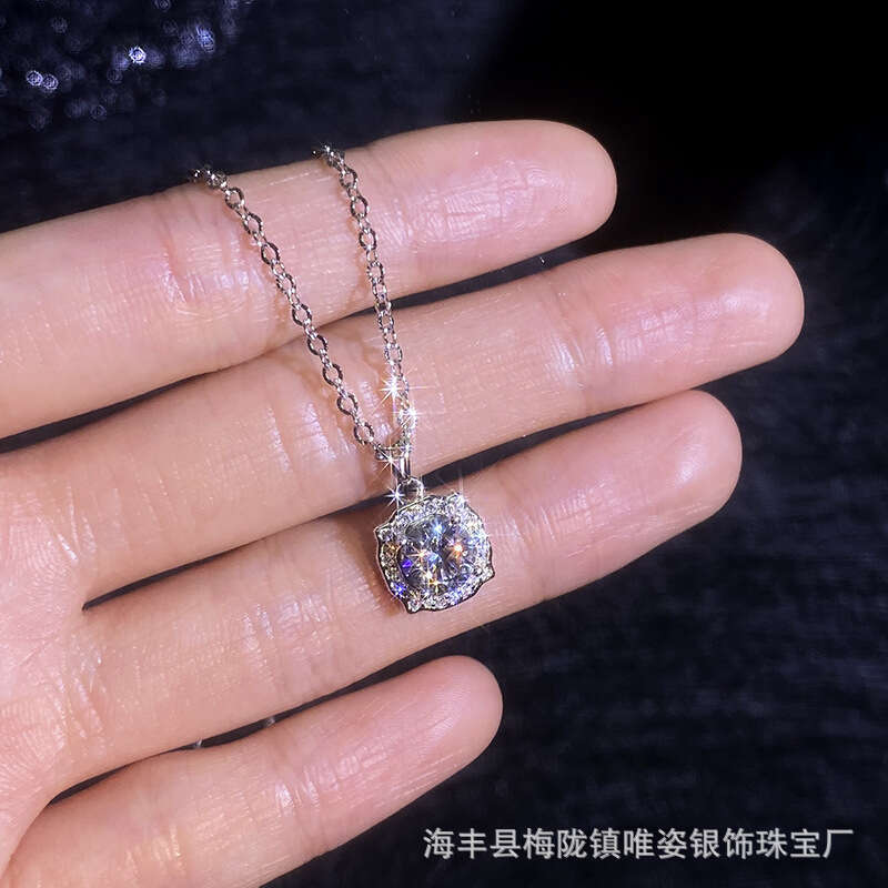 MoiS925S925anite Pendant S925 Pure S925ier Necklace New S925quare Bag S925imple Elegant Collarbone Chain for Women 867