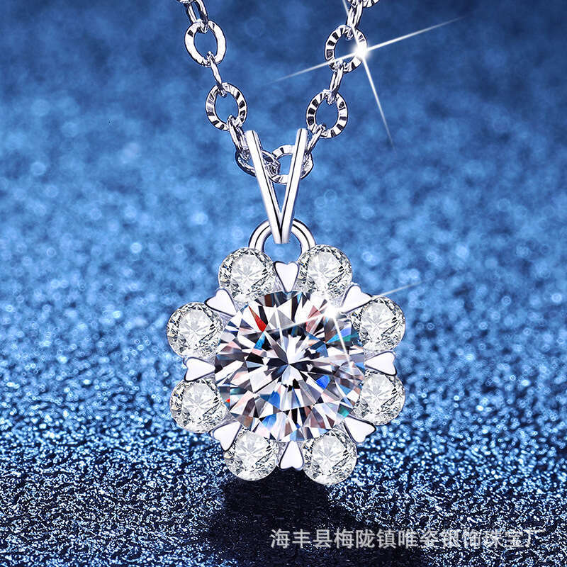Live S925treaming Hot MoiS925S925anite S925 S925terling S925ier Necklace Light S925nowflake Pendant S925imple Elegant Collarbone Chain 97f
