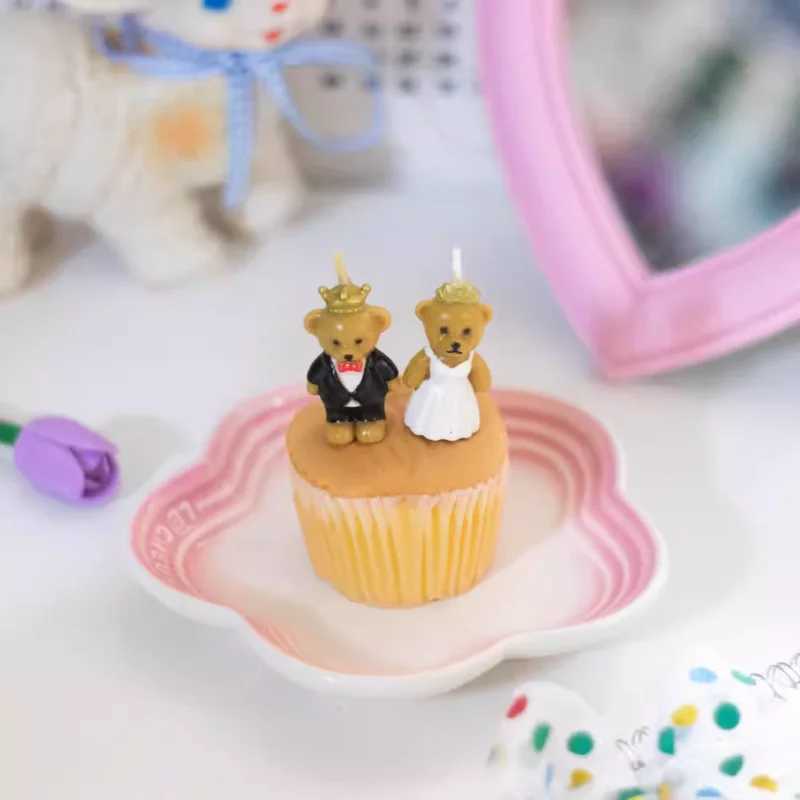 2pcs Wedding Bear Candles Wedding Cake Decoration Bear Birthday Candle Ornament Cake Toppers W250704