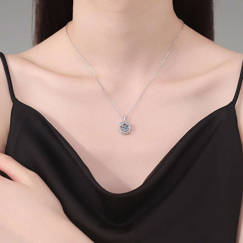 S925 Pure S925ier Valentine'S925 Day Heart-S925haped Dynamic Pendant for Women 1 caratS925 MoiS925S925anite Necklace 99b