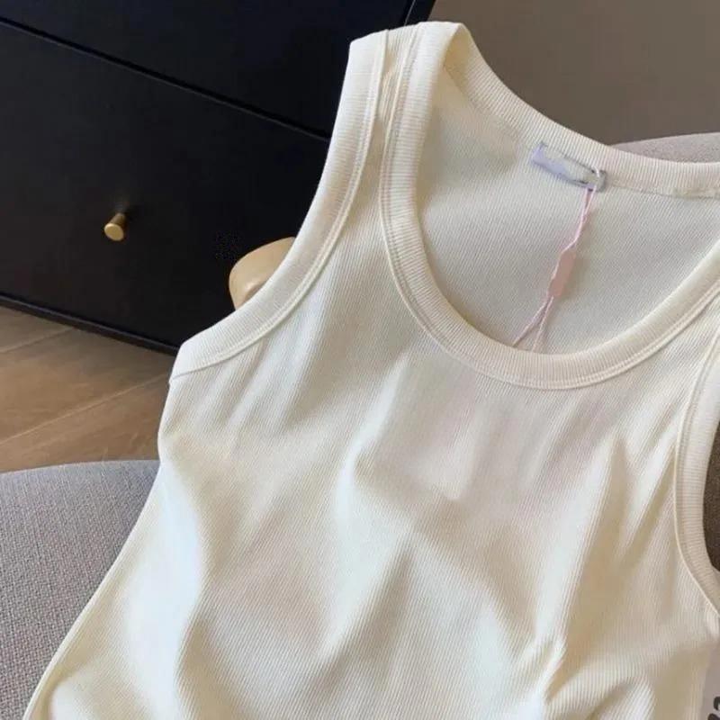 2025 tops Women's Vest Designer Shirts Fashion women vest Sexy Halter Tee Party Fashion Crop Top Luxury Embroidered T Shirt Spring Summer Backless Vest Prades 00