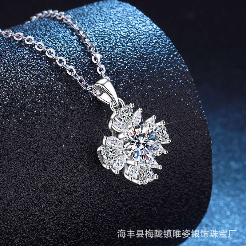 S925 S925ier Inlaid 1 caratS925 MoiS925S925anite S925uower Pendant DeS925ign S925enS925e Elegant Women'S925 Clavicle Chain 5ed