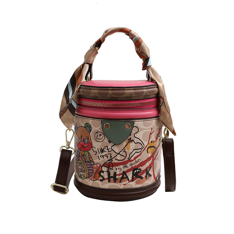 Free Shipping Designer Women's Bucket Bag, High-end Texture, Bear Graffiti, Single Shoulder Crossbody Bag, New Fashionable Multifunctional Handba