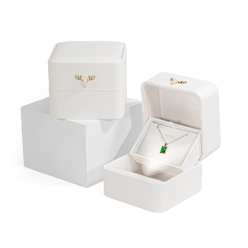 Double Opening Beaded Decorative Treasure Case Featuring a Romantic LED Illuminated Deer Pattern